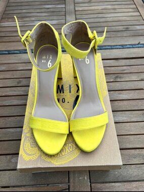 Yellow Block Heels – Size 9.5 – Brand New